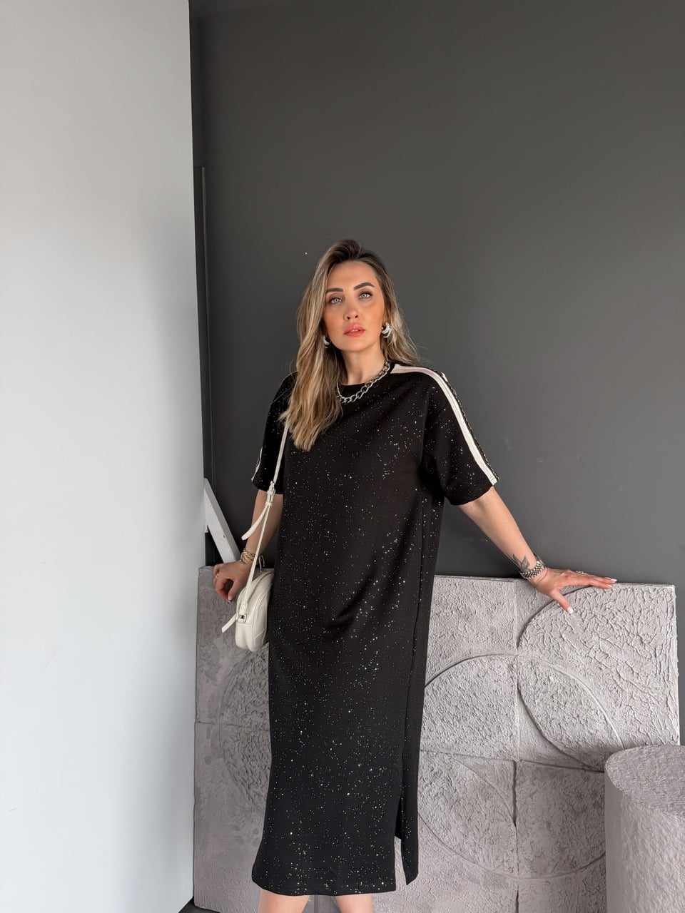 Siyah Işıltı Şeritli Modal Elbise 