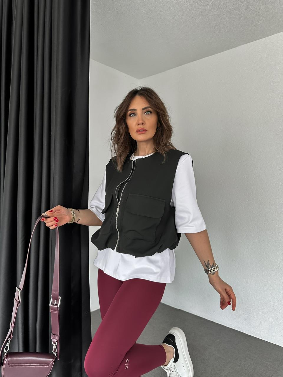 Siyah Kapak Cepli Büzgülü Yelek