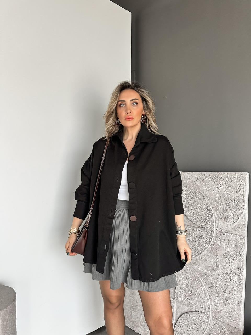 Siyah Kaplama Düğmeli Oversize Kot Ceket