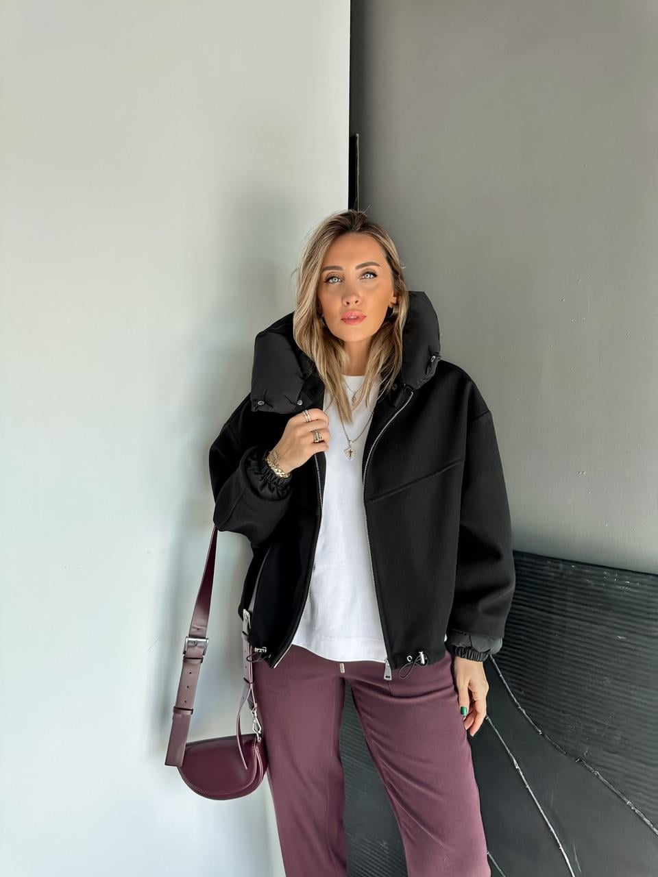 Siyah Kapşonlu Yarasa Kol Premium Mont