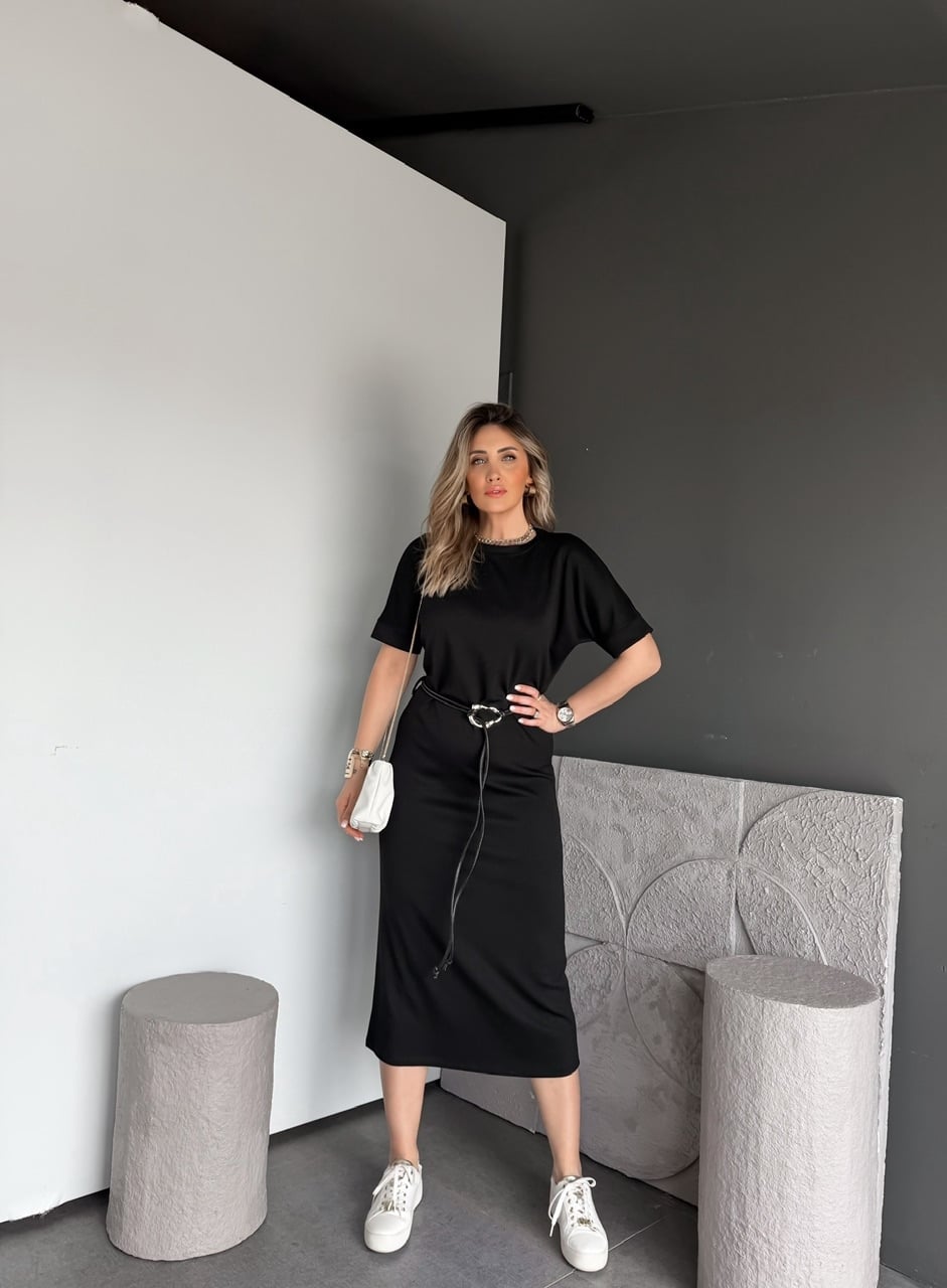Siyah Kemer Aksesuarlı Modal Elbise