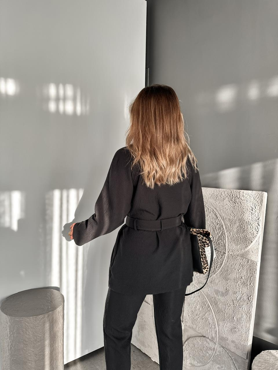Siyah Kraşlı Kemerli Premium Ceket