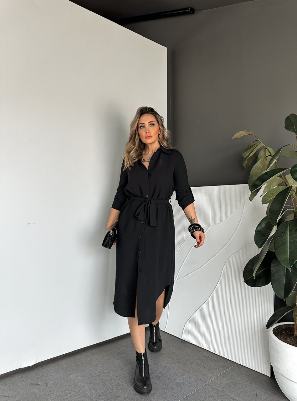 Siyah Kuşaklı Düğmeli Krep Elbise