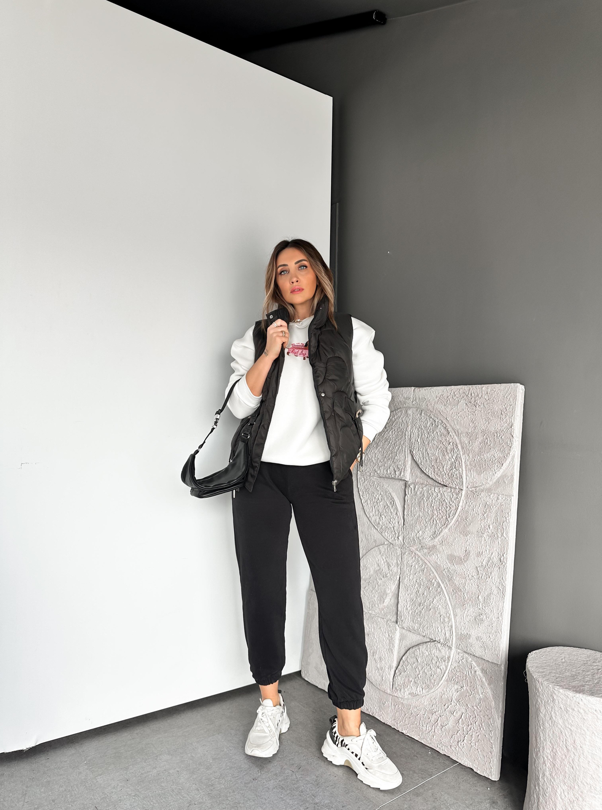 Siyah Lastikli Jogger Eşofman