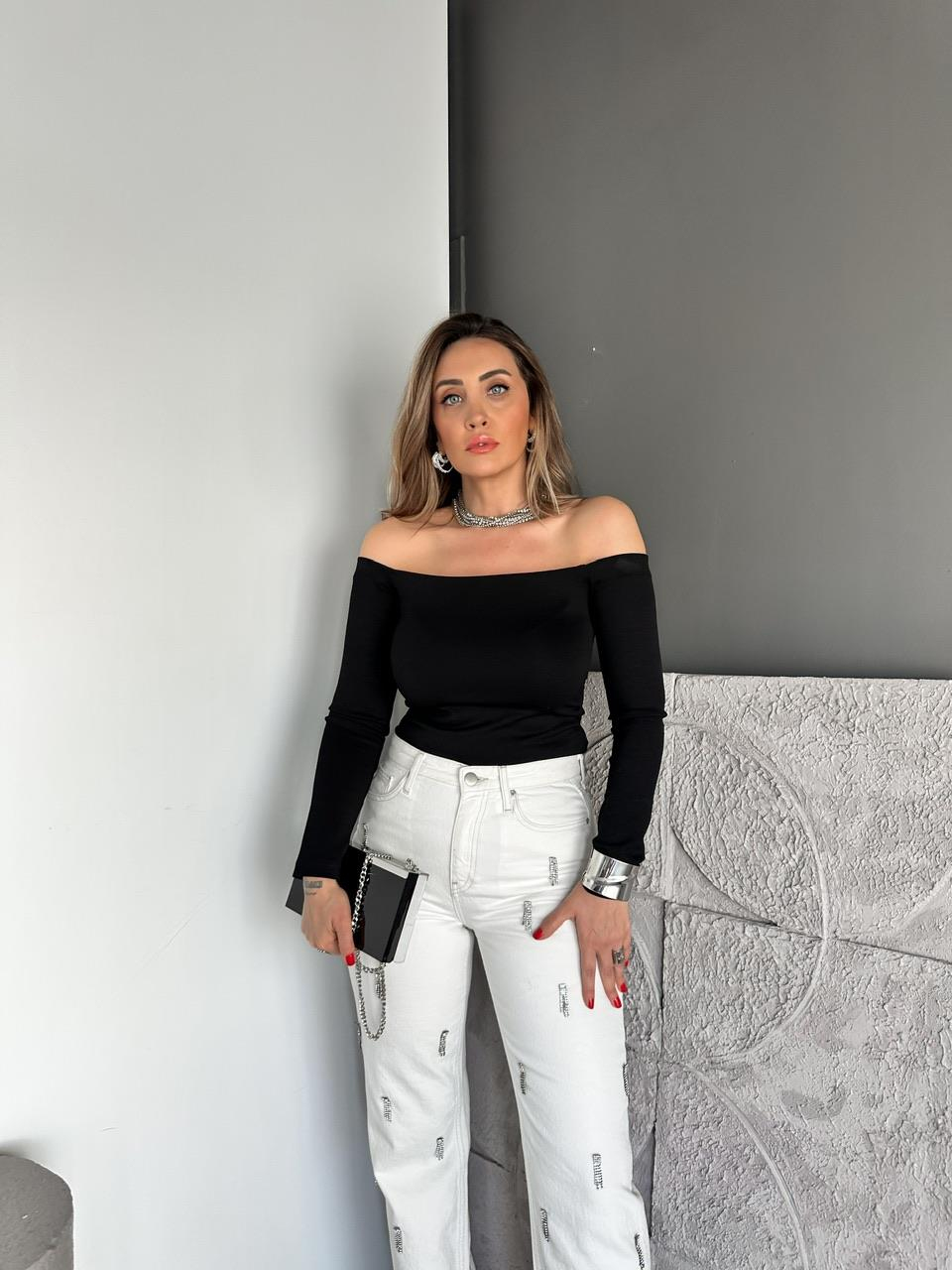 Siyah Madonna Yaka Likralı Bluz