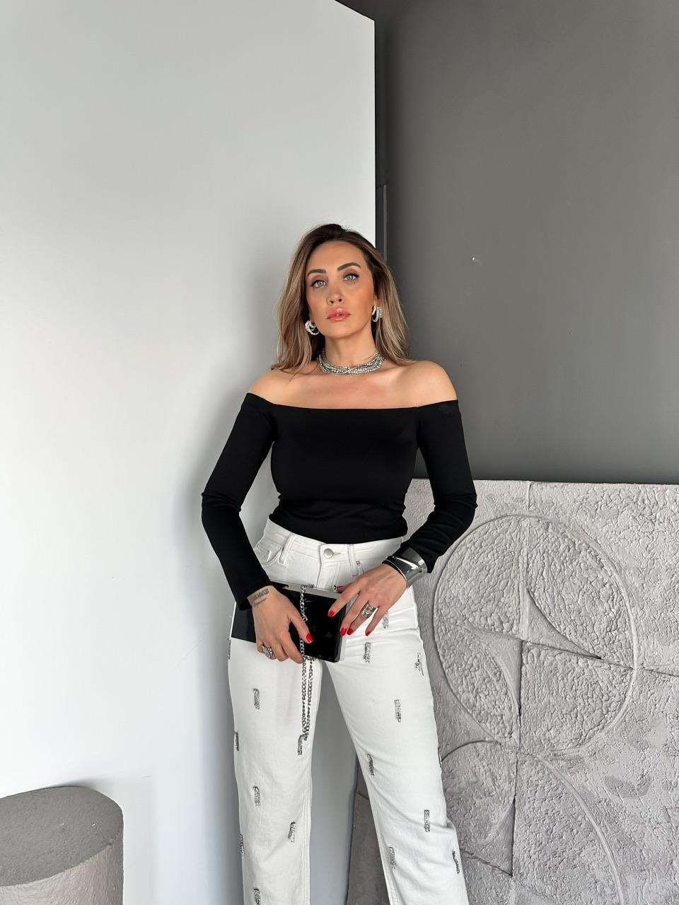 Siyah Madonna Yaka Likralı Bluz