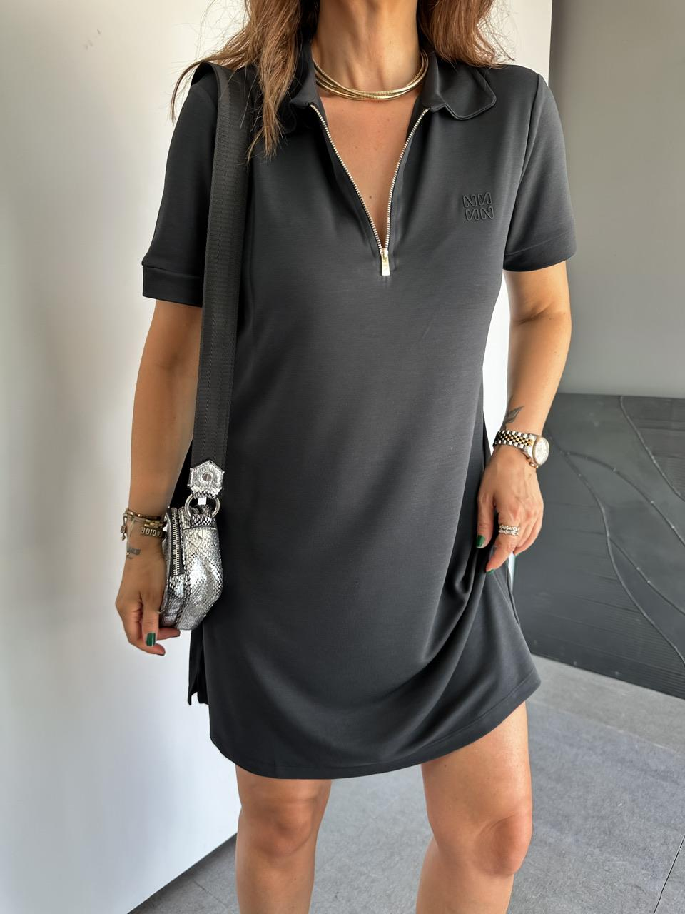 Siyah Polo Yaka Marka Model Elbise