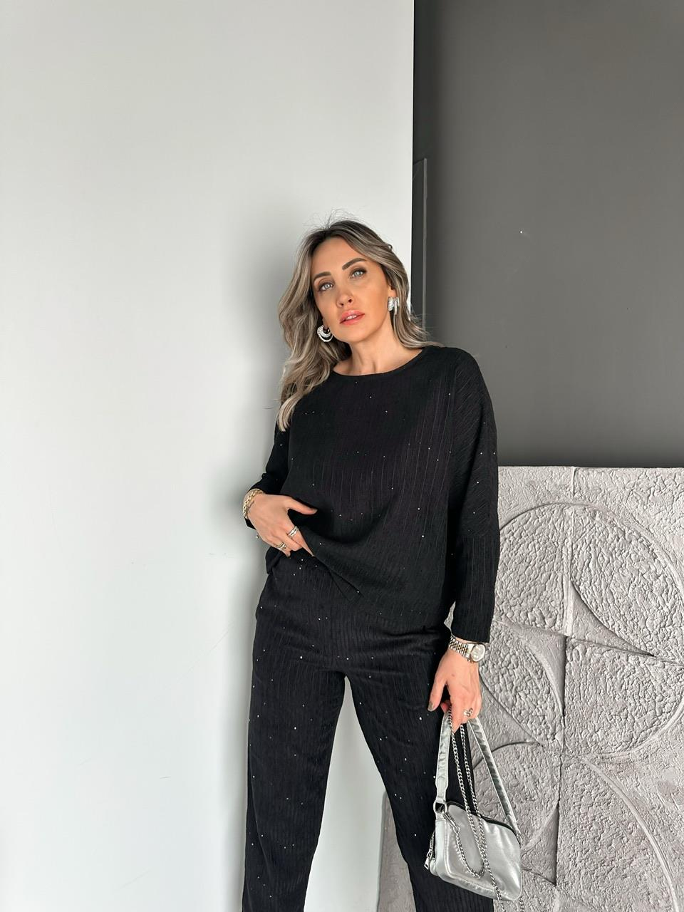 Siyah Pullu Kadife Takım