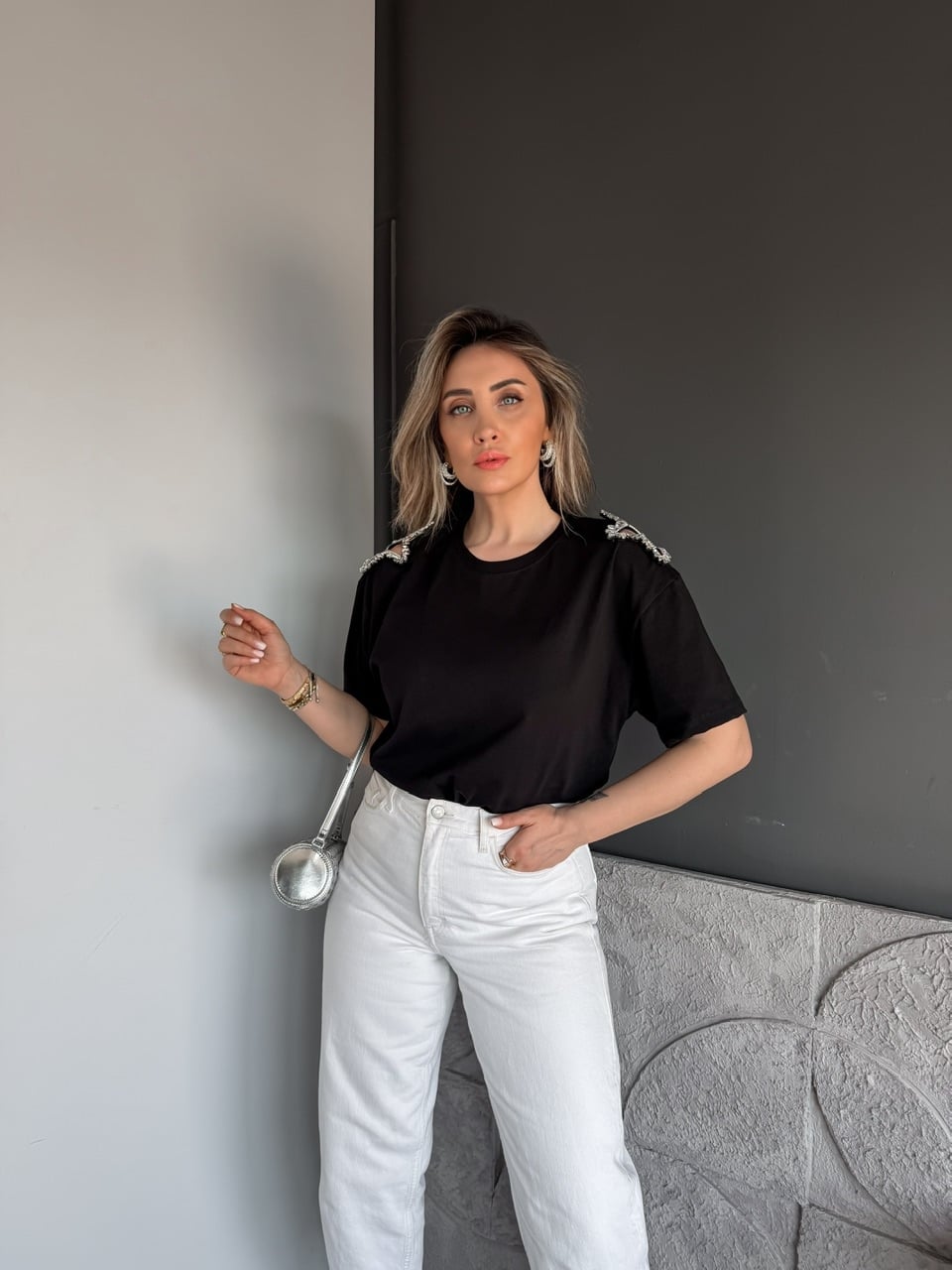 Siyah Taşlı Yıldızlı Tshirt