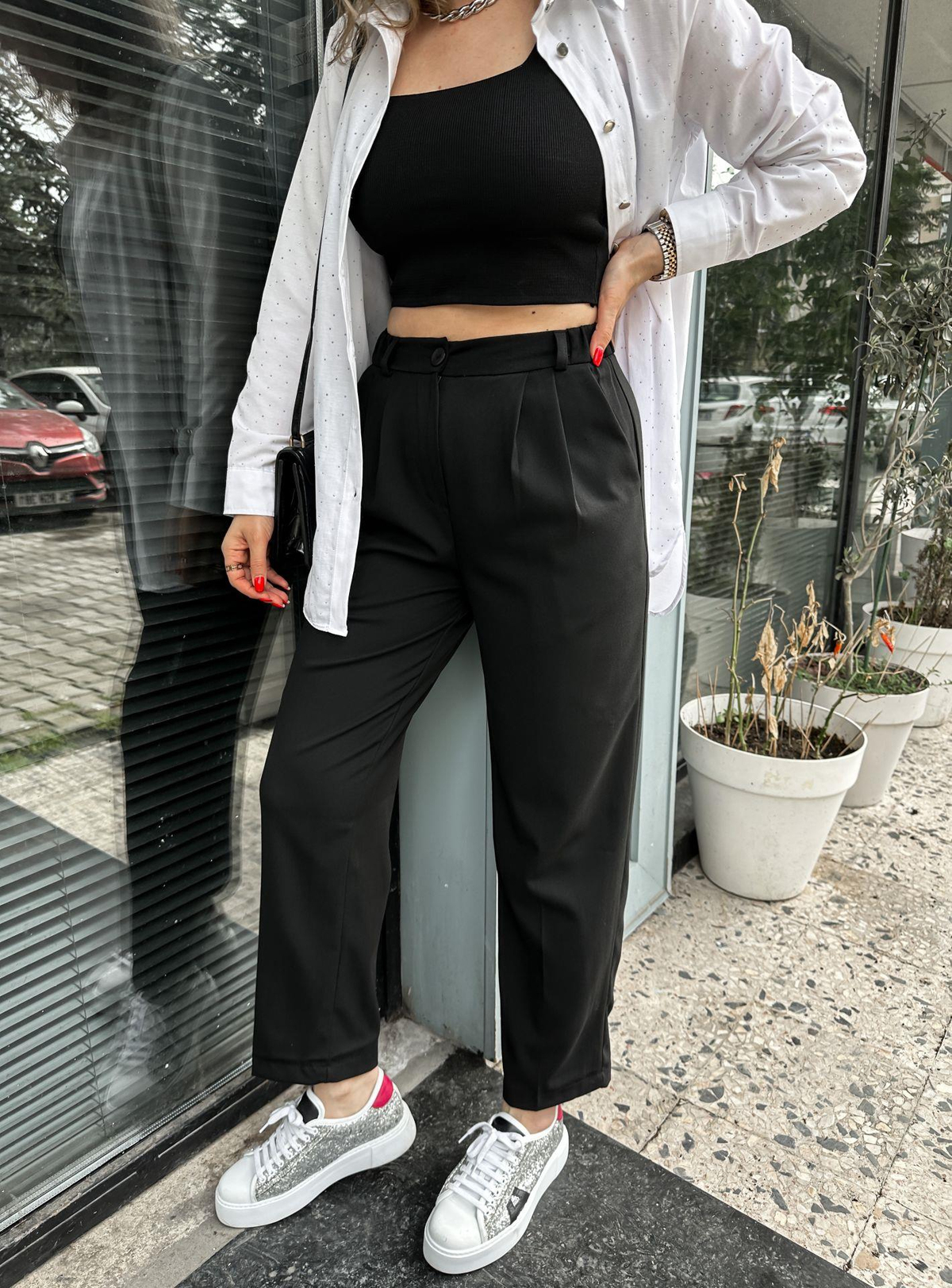 Siyah Tek Düğme Düz Paça Pantolon