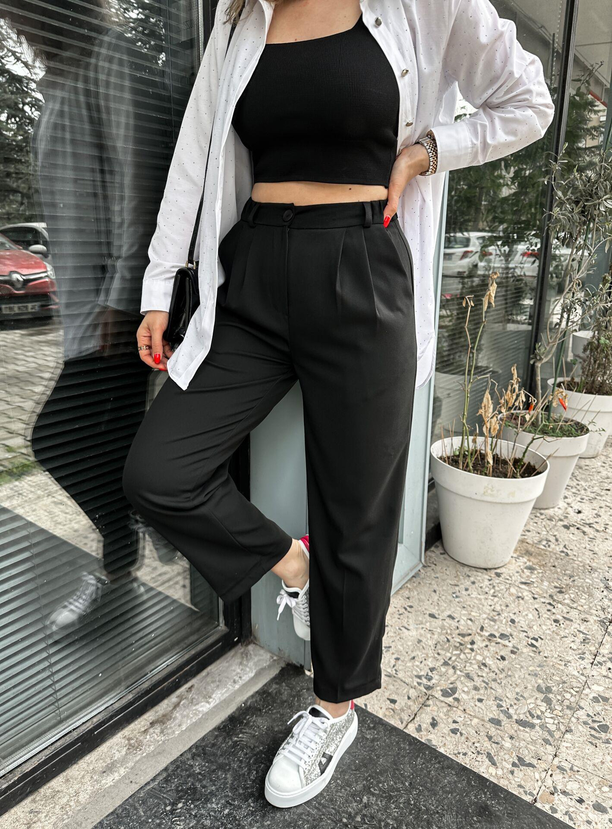 Siyah Tek Düğme Düz Paça Pantolon