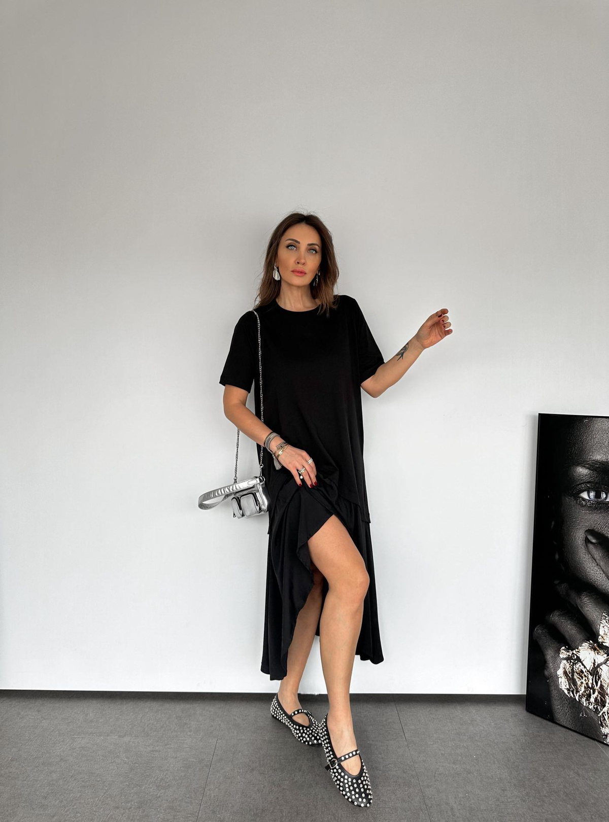 Siyah Volanlı Asimetrik Elbise