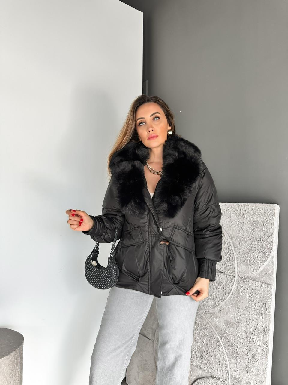 Siyah Yakası Kürklü Şişme Mont
