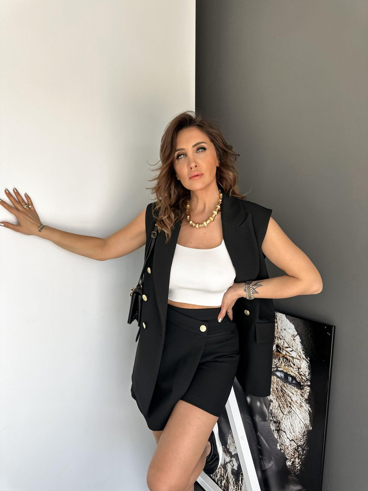 Siyah Yelekli Şort Etekli Takım