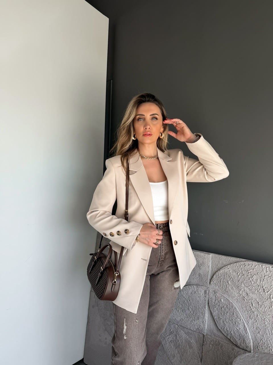 Taş Asimetrik Düğmeli Blazer Ceket