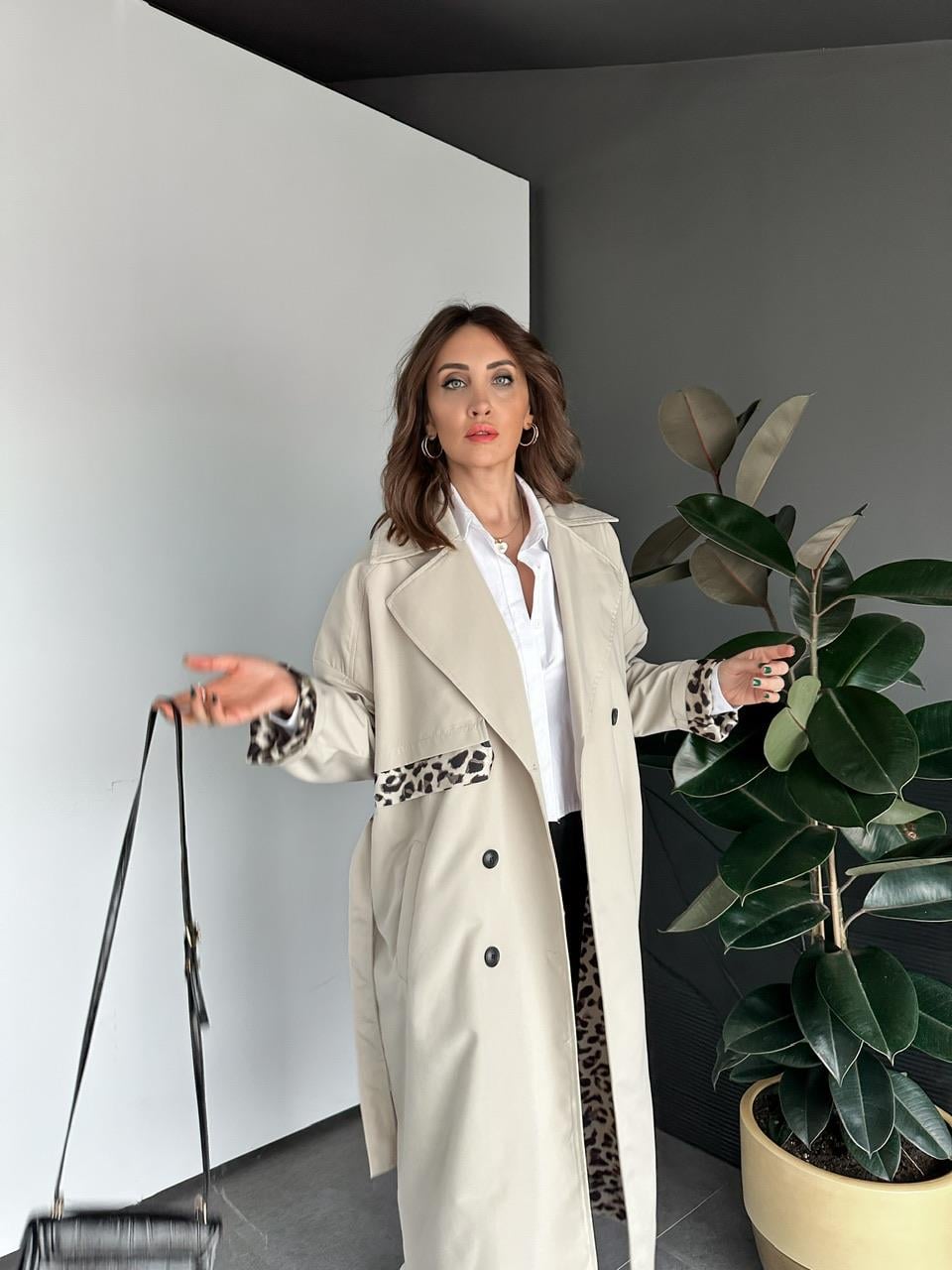 Taş Leopar Detaylı Trençkot 
