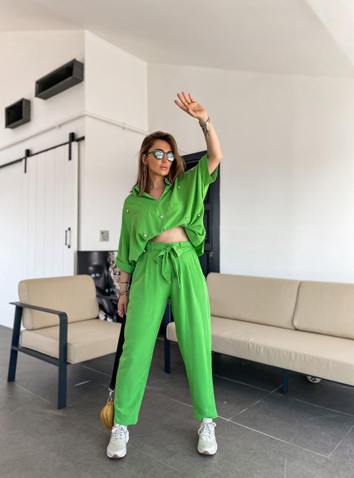 Yeşil Beli Kuşaklı Pileli Pantolon