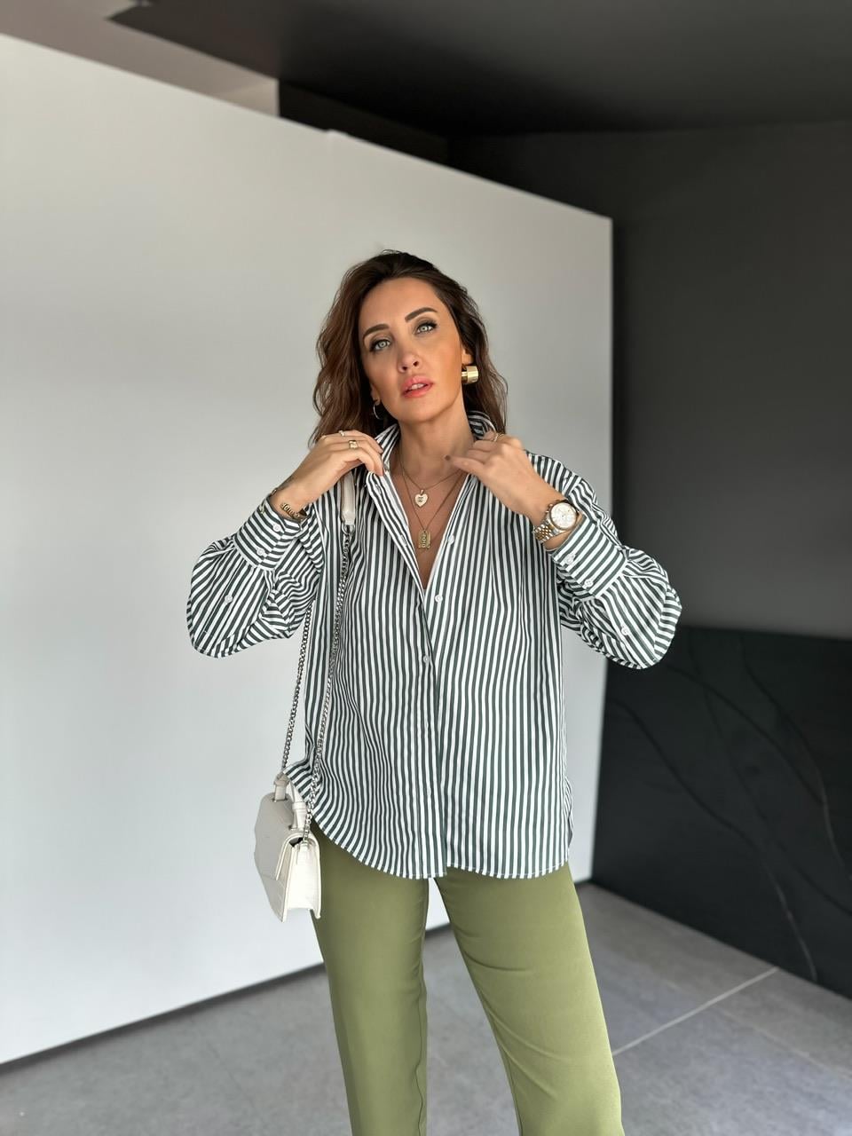 Yeşil Çizgili Orijinal Gömlek
