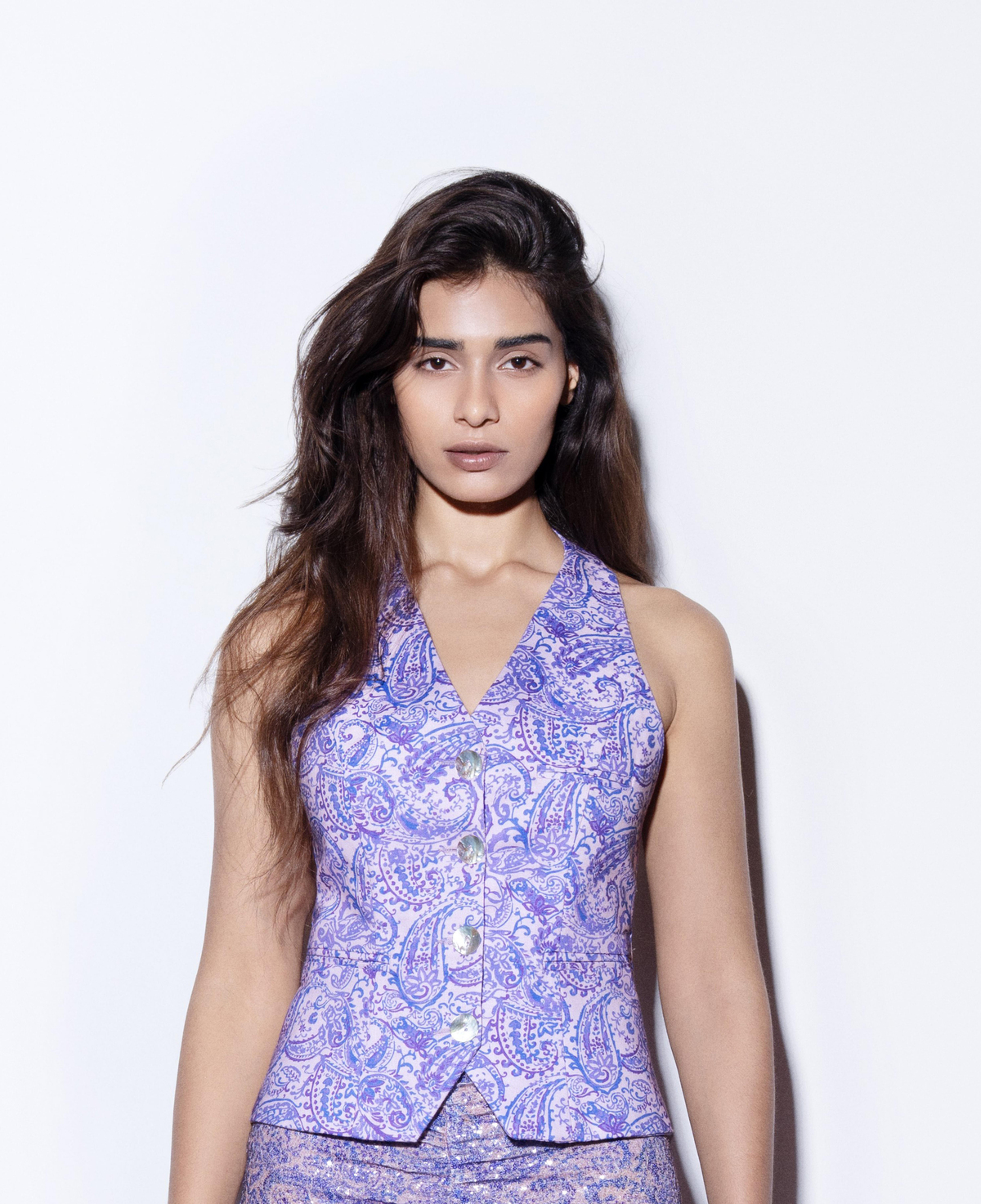 Lal Vest