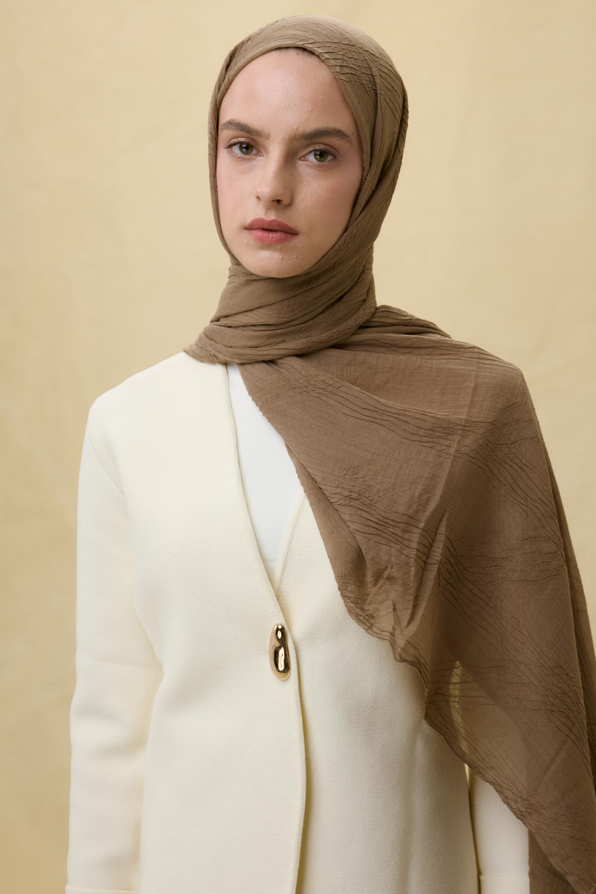 LİLYUM KOYU CAMEL SAÇAK PÜSKÜLLÜ PAMUKLU ŞAL