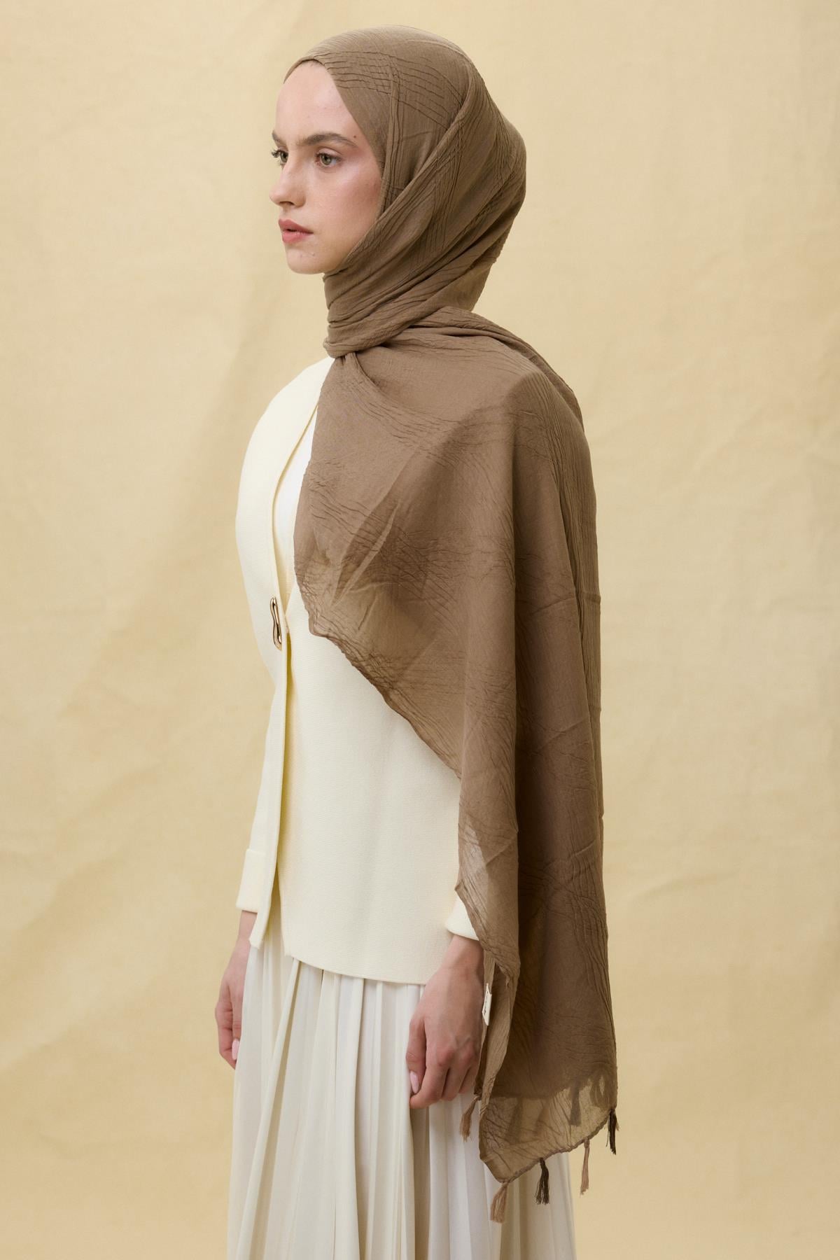 LİLYUM KOYU CAMEL SAÇAK PÜSKÜLLÜ PAMUKLU ŞAL