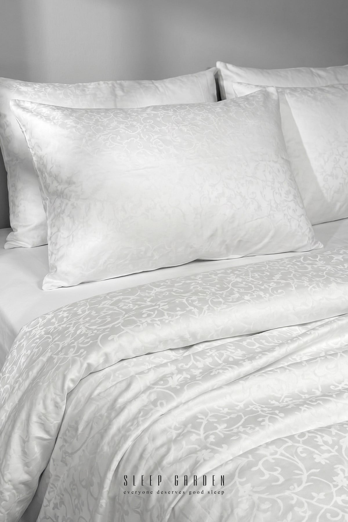 Jakar Deluxe %100 Pamuk Lastikli Beyaz Nevresim Takımı%100 Pamuk Lastikli Beyaz Jakarlı Tek Kişilik Nevresim Takımı | Sleep GardenSleep Garden