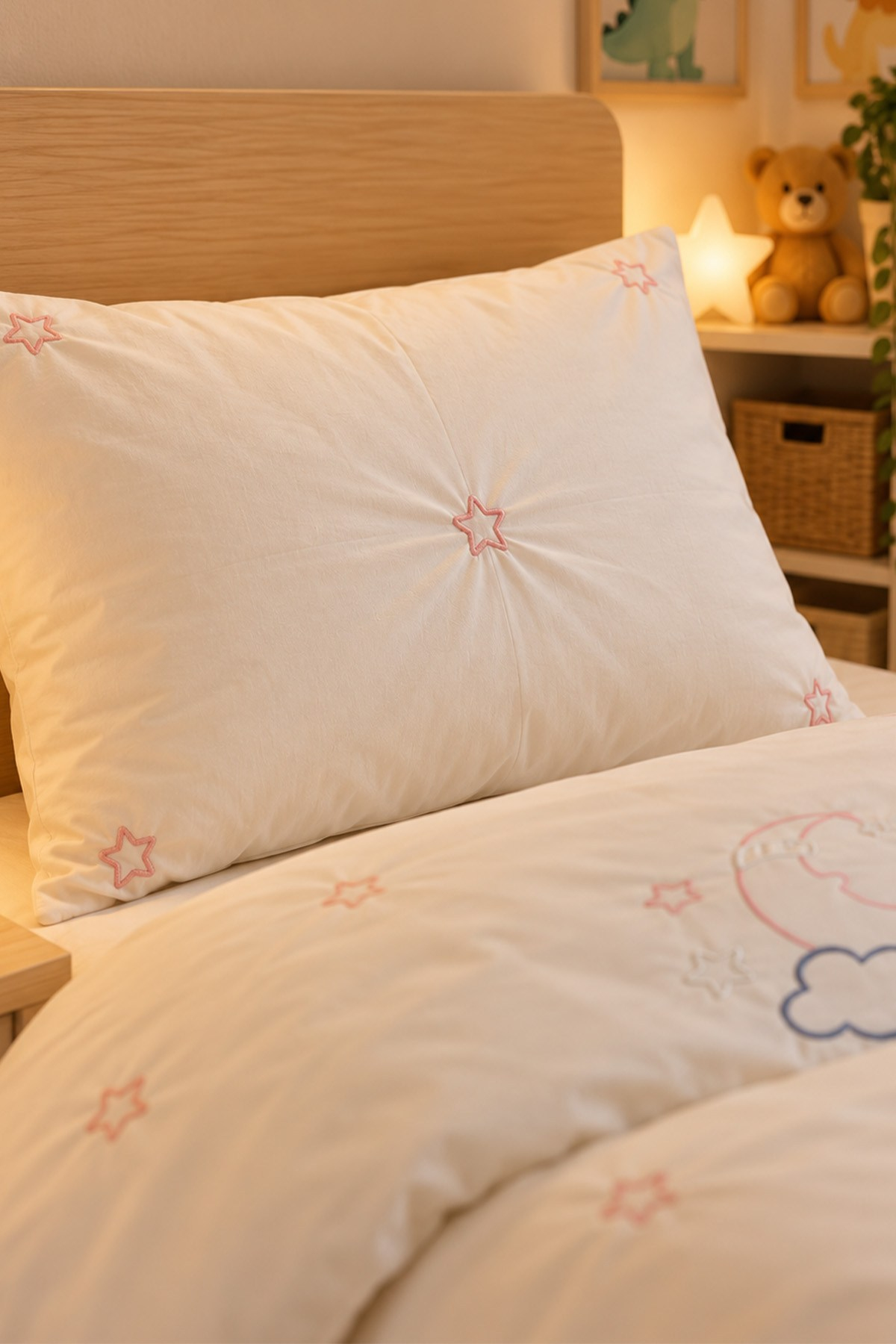 Sleep Garden Esen Bebek Nevresim Takımı Nakışlı %100 Pamuk Pembe Yıldız Desenli Sleep Garden