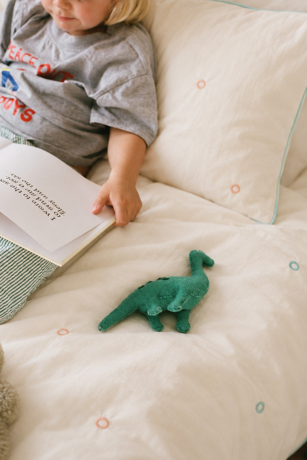 Sleep Garden Esen Bebek Nevresim Takımı Nakışlı %100 Pamuk Renkli HalkalıSleep Garden