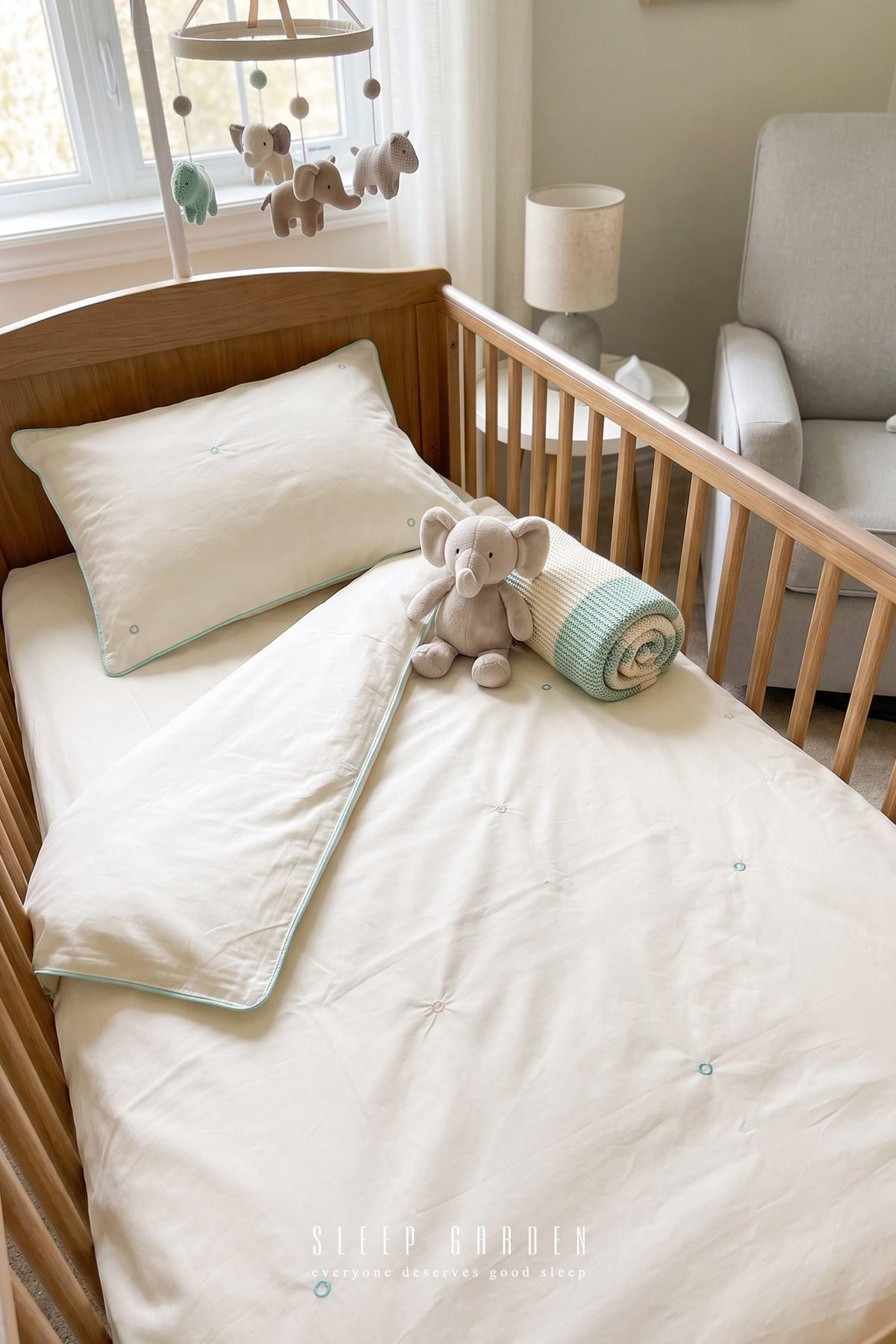 Sleep Garden Esen Bebek Nevresim Takımı Nakışlı %100 Pamuk Renkli HalkalıSleep Garden Esen Bebek Nevresim Takımı Nakışlı %100 Pamuk Renkli HalkalıSleep Garden