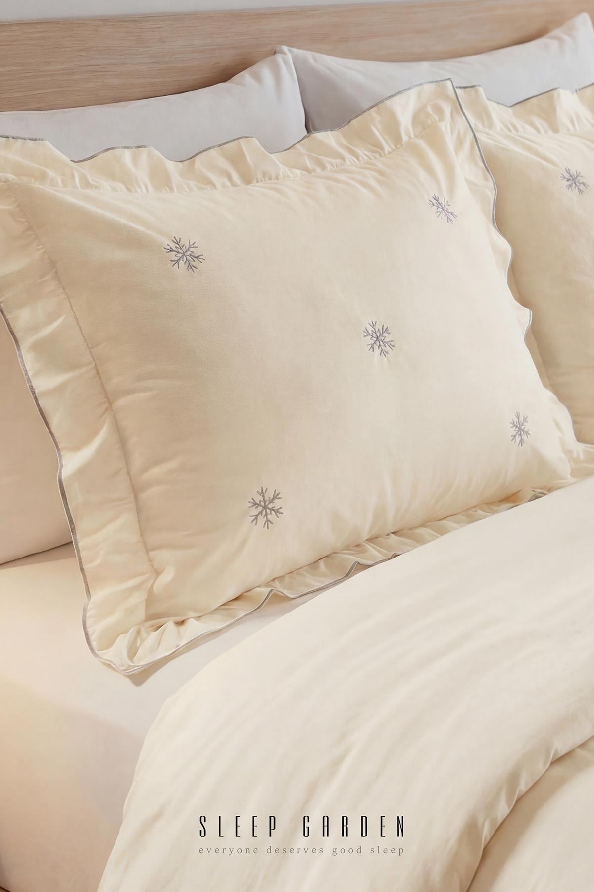 Sleep Garden Esen Nevresim Takımı %100 Pamuk Kar Tanesi Desenli KremSleep Garden