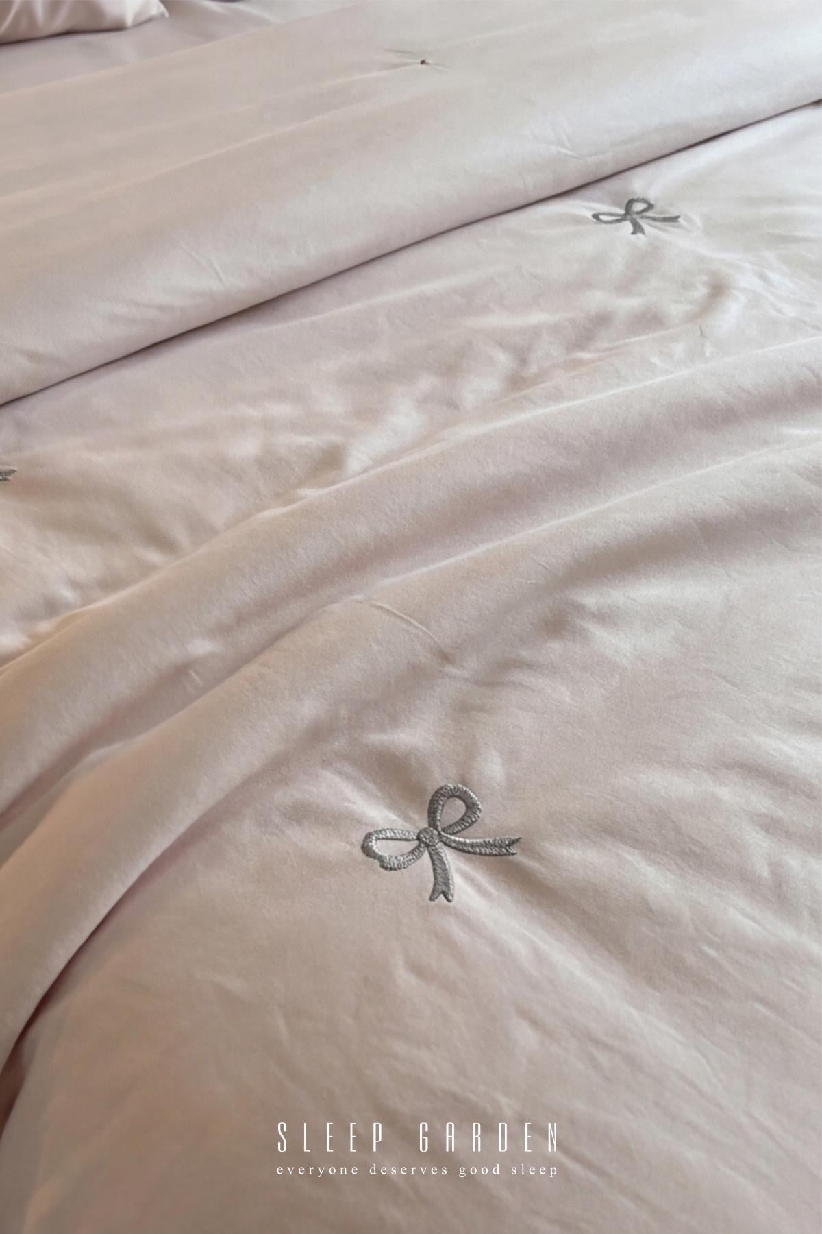 Sleep Garden Esen Nevresim Takımı %100 Pamuk Fiyonk Desenli Pembe Sleep Garden