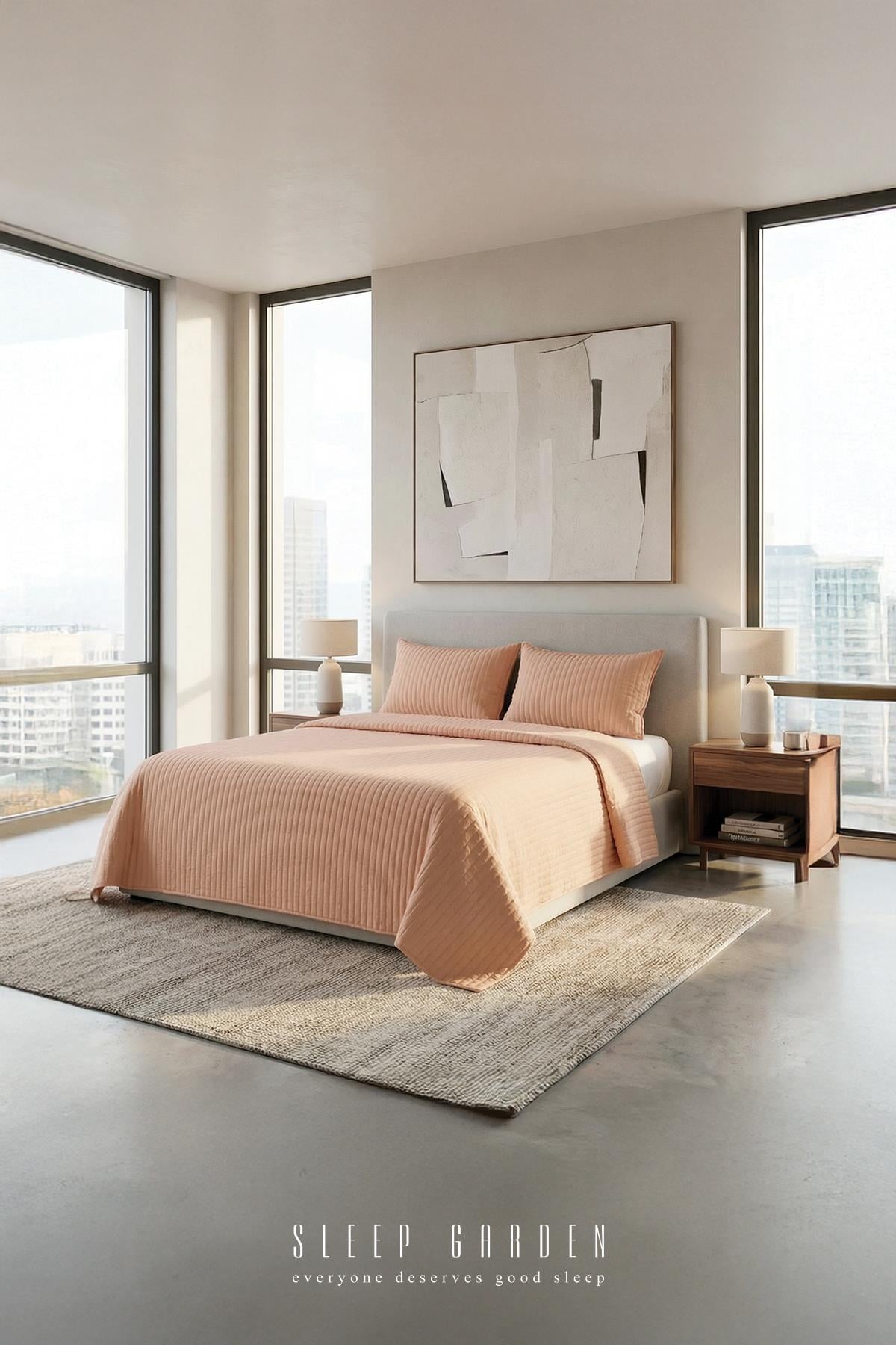 Sleep Garden Melora Yatak Örtüsü Seti Sleep Garden Melora Yatak Örtüsü Seti Çift Kişilik Pudra Rengi - Uyku dünyanızı güzelleştiren Sleep Garden kalitesiyle, Melora yatak örtüsü seti şimdi sleepgarden.com.tr'de! Şıklığı ve konforu bir arada sunan bu özel ürünü hemen keşfedin.Sleep Garden