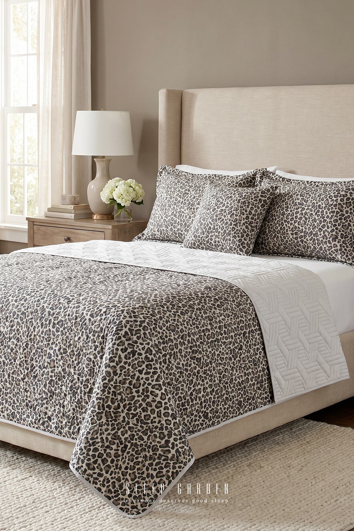 Sleep Garden Modern Leopar Desenli Yatak Örtüsü Seti Çift Taraflı Kapitoneli Sleep Garden
