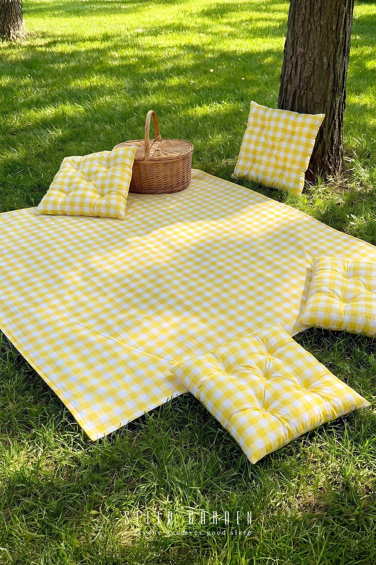Sleep Garden Pötikare Piknik Örtüsü 170*170 4 Adet Sarı Piknik Minderi 45x45 cm Taşıma Çantası Piknik SetiSleep Garden