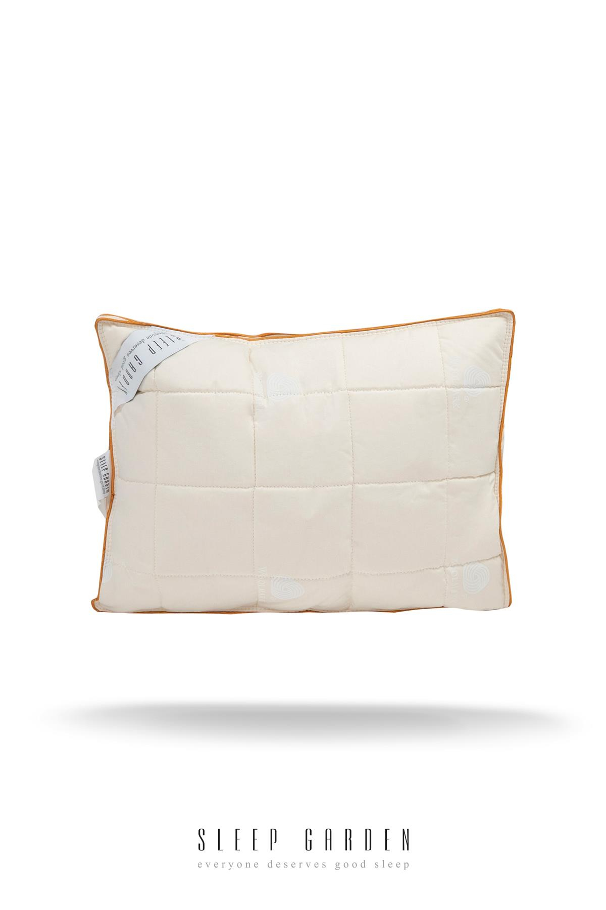 Sleep Garden Yün Biyeli Şık Bebek Yastık 35x45 Jüt Keten Çantalı Sleep Garden Yün Biyeli Şık Bebek Yastık 35x45 | Jüt Keten ÇantalıSleep Garden