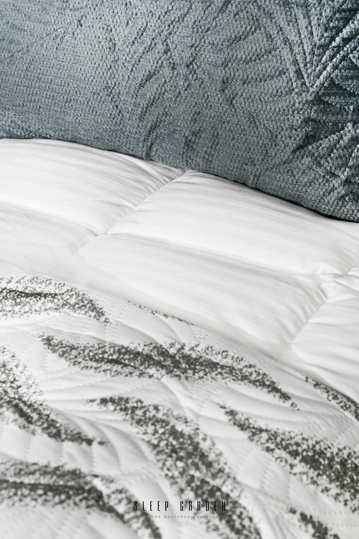 Veluxe Yatak Örtüsü Seti SLEEP GARDEN VELUXE YATAK ÖRTÜSÜ SETİSleep Garden