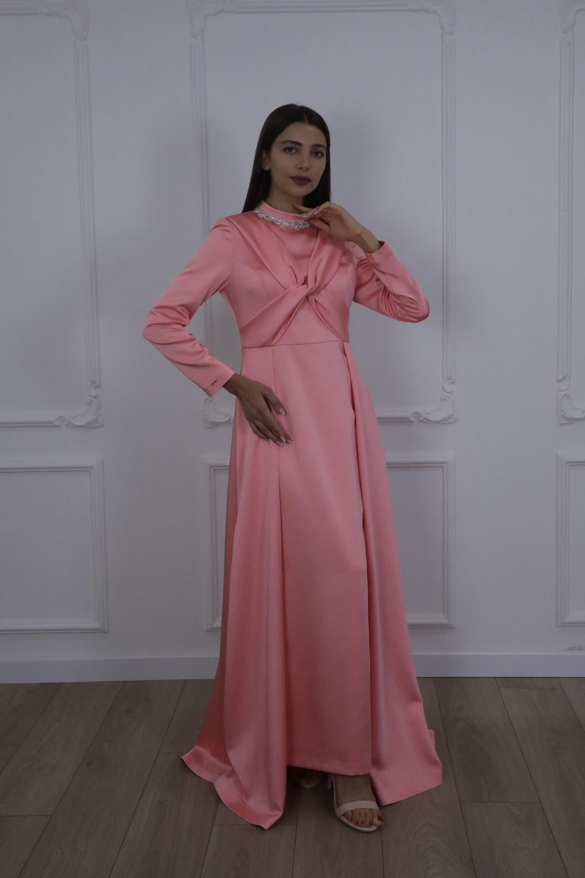 Bianca Elbise Pembe