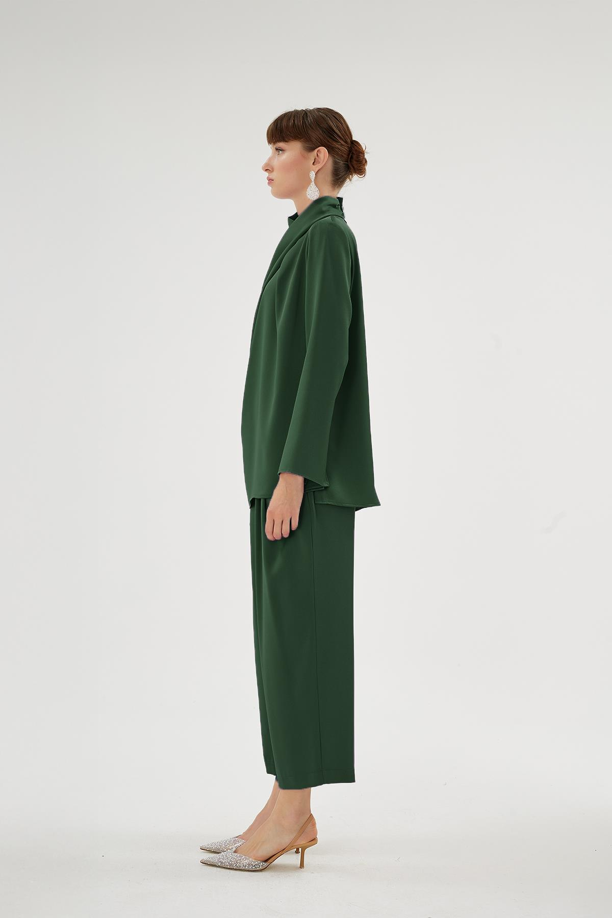 Cristalle Dökümlü Bluz Zümrüt