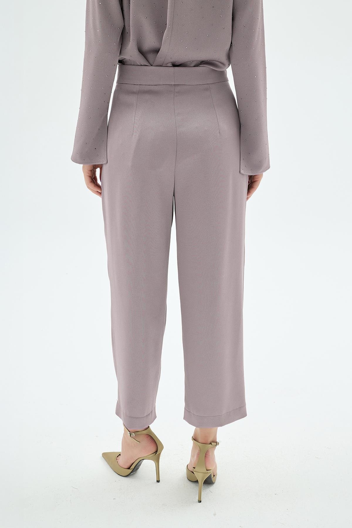 Cristalle Yüksek Bel Pileli Havuç Pantolon Taş