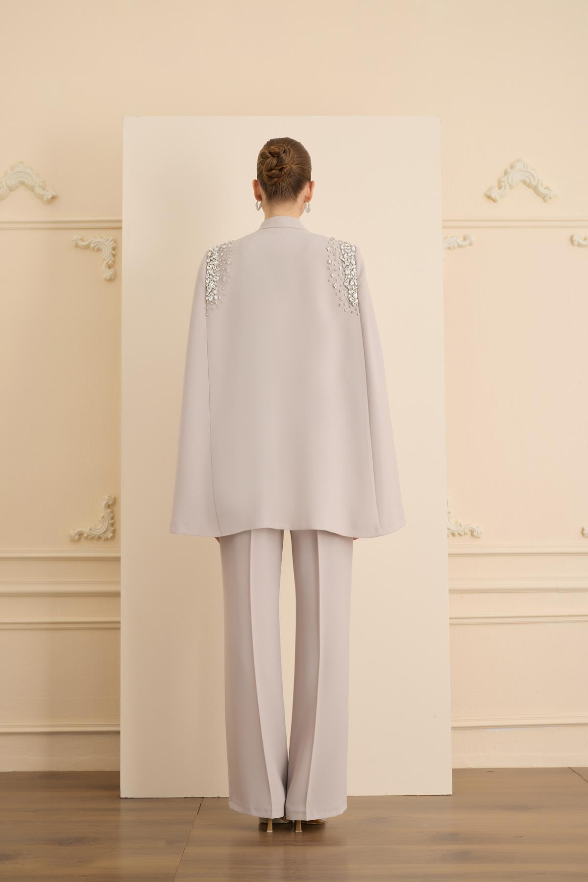 Je Parle Takım Taş