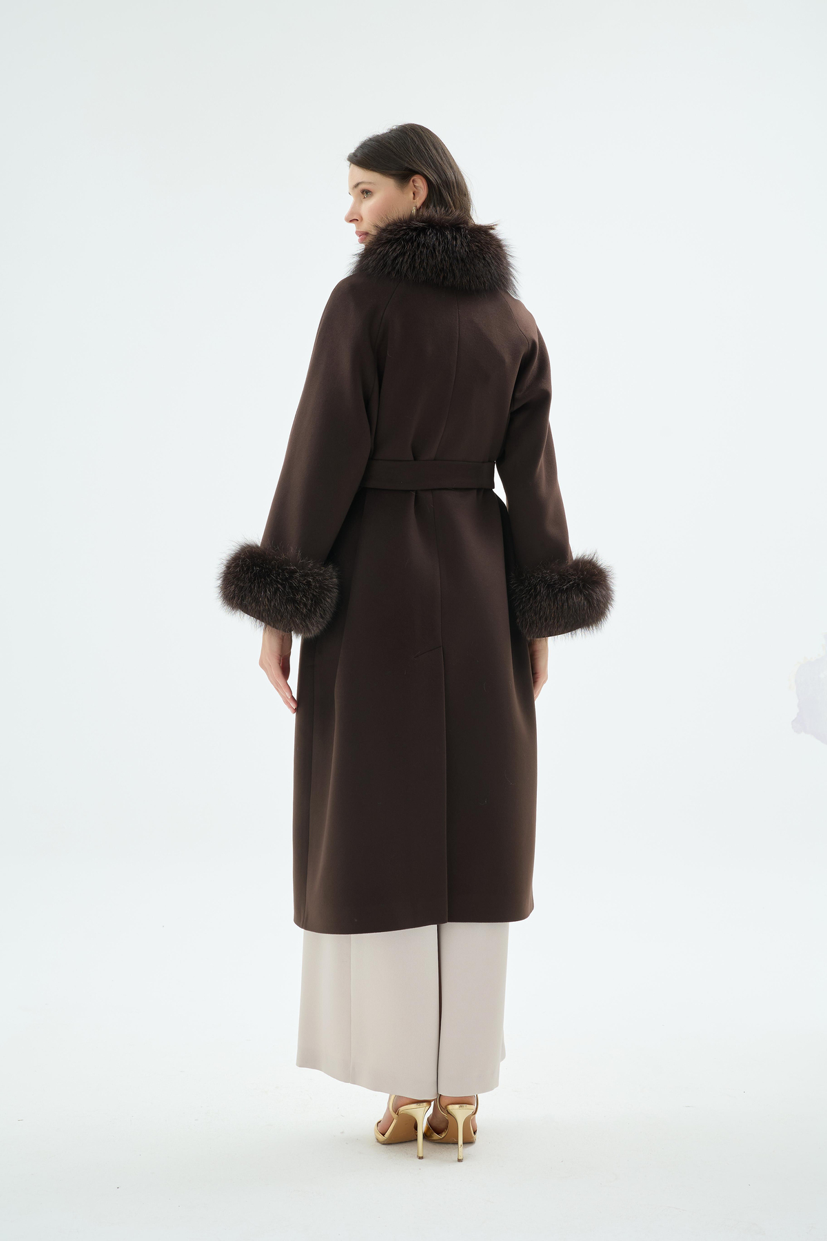 Lunara Kürk Yakalı Ve Kürk Manşetli Kaban Kahve
