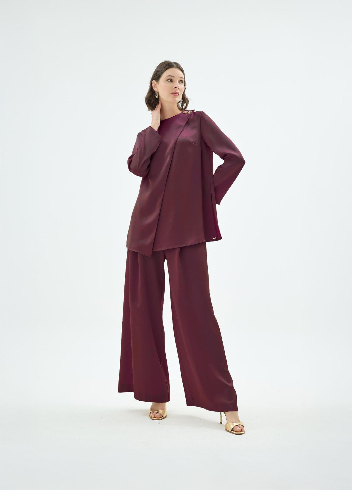 Nara Kare Düğme Detaylı Bluz ve Pantolon 2'li Takım Vişne