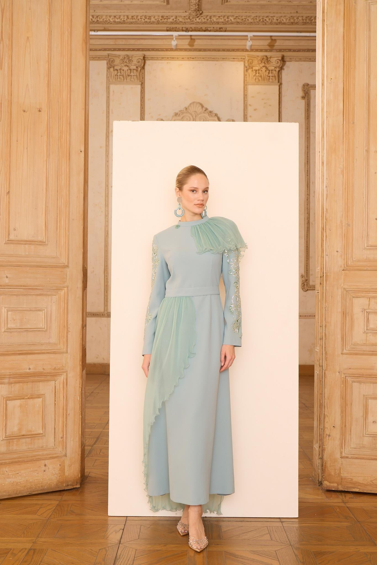 Rebeca Elbise Mint