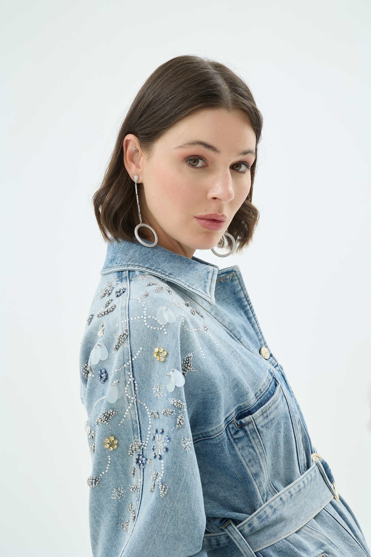 Santa Omuz İşlemeli Denim Ceket Açık Mavi