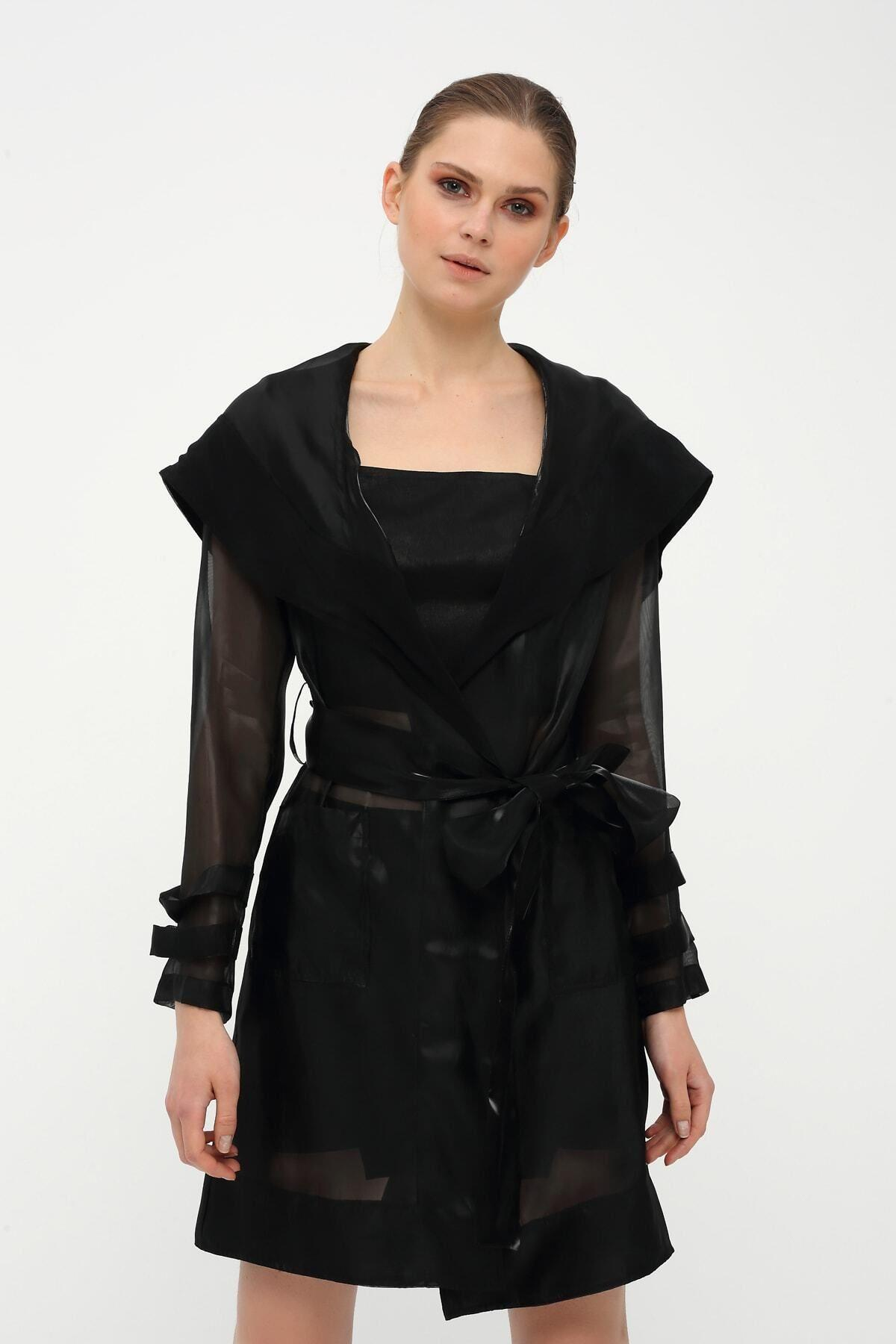 Kadın Organza Siyah Kapüşonlu Ceket 5069