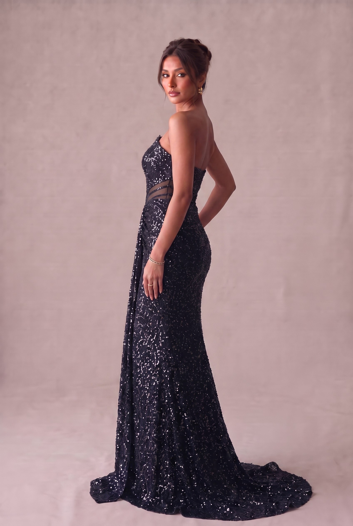 Yasemin Payet Siyah Elbise