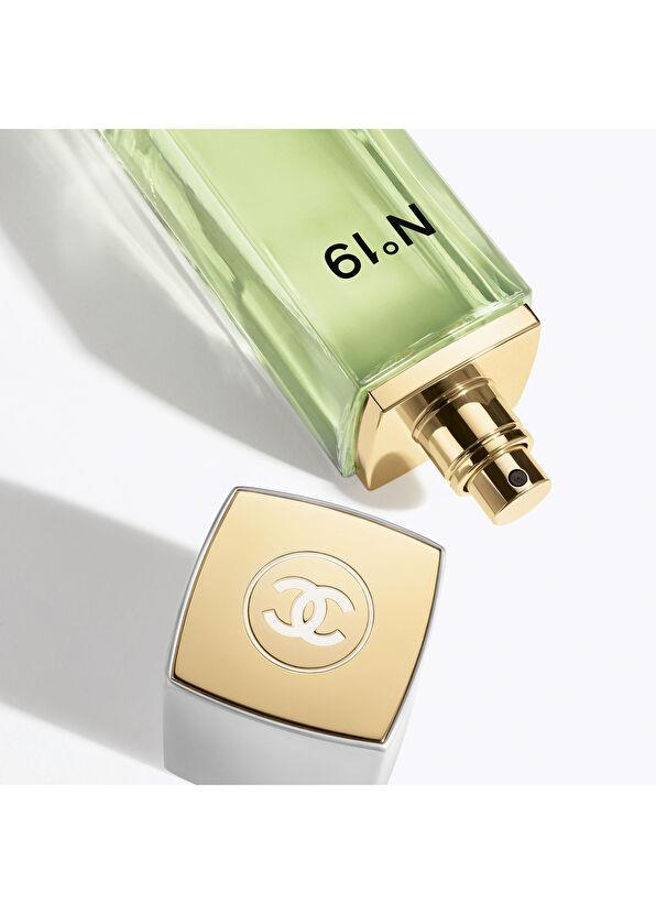 CHANEL N°19 Eau De Toilette Spray 100Ml