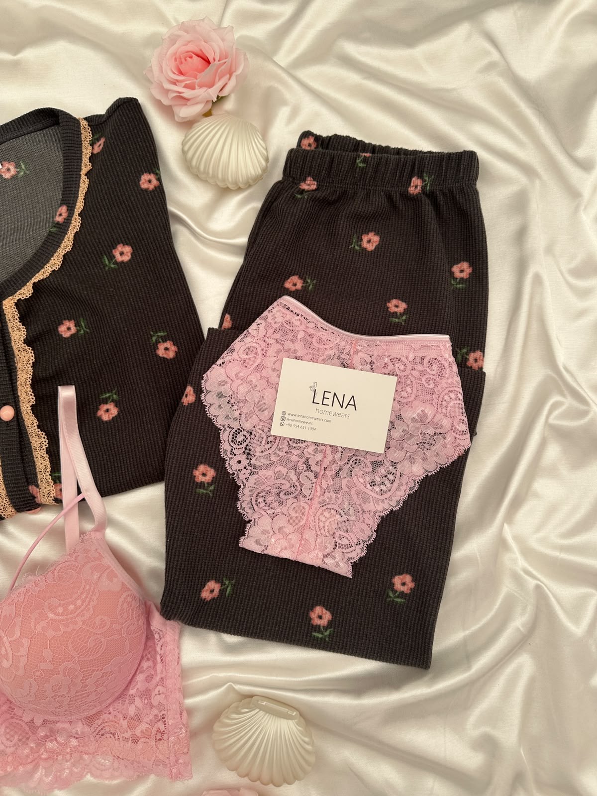  Kahverengi Gül Desenli Waffle Uzun Kollu 4'lü Pijama Takımı