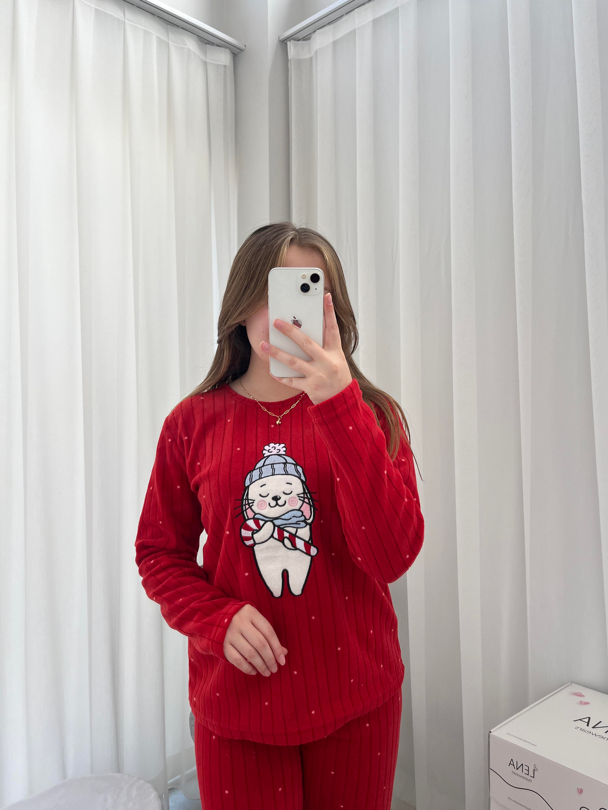 Benek Desenli Kırmızı Polar Pijama Takımı