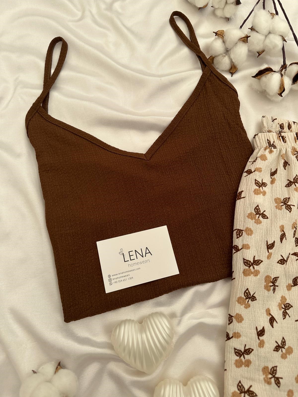 Çiçek Dalı Detaylı Şortlu Pijama Takımı